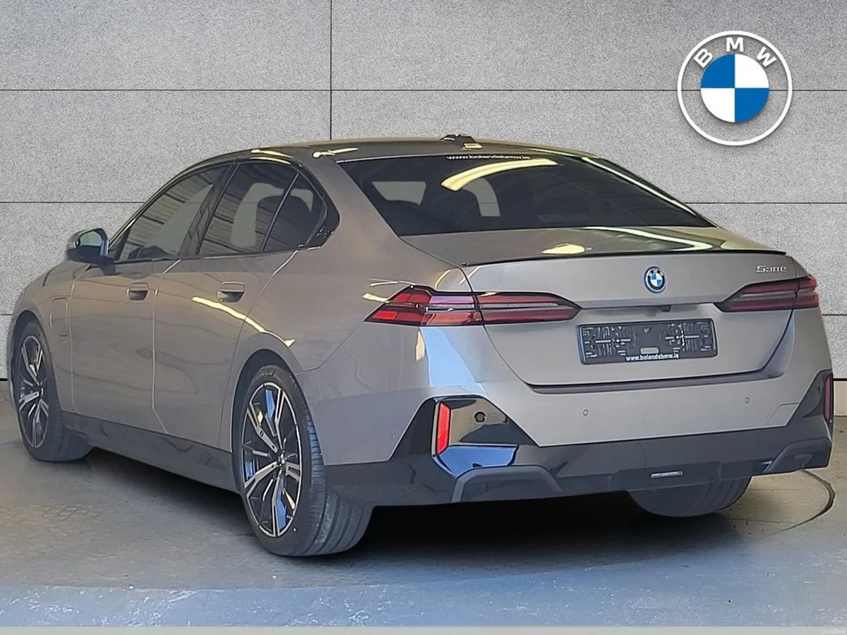 BMW 5-Series 530e M Sport Pro - Image 3