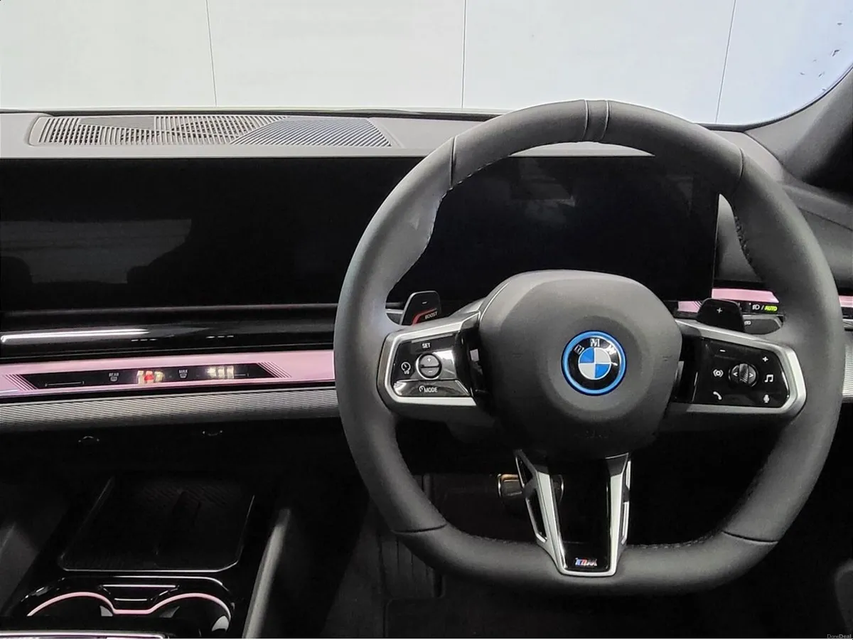 BMW 5-Series 530e M Sport - Image 5