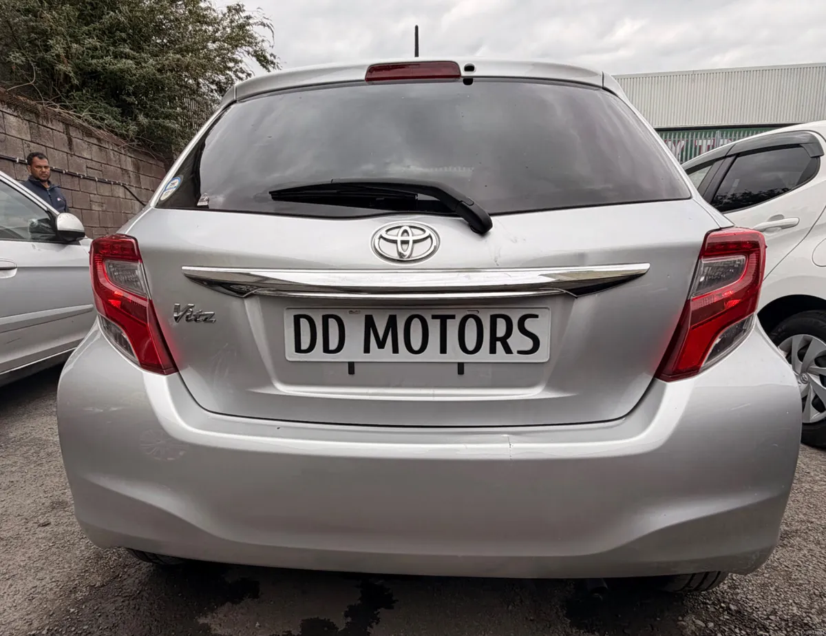 Toyota Vitz 2015 1.0 Automatic - Image 4