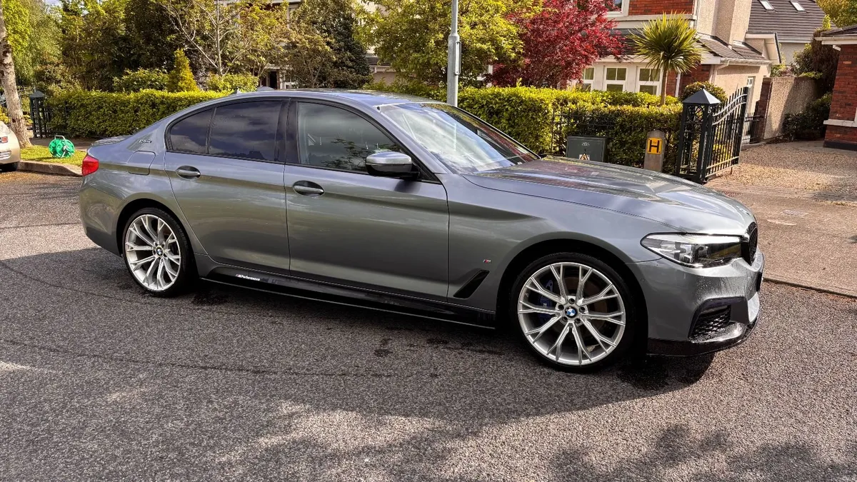 BMW 5-Series 2018 - Image 4