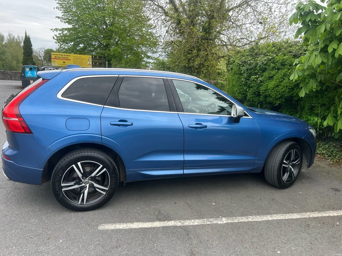 Volvo XC60 T8 R Design - Image 5