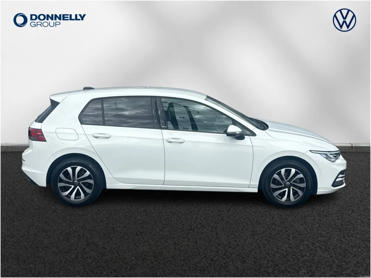 Volkswagen Golf Hatchback Special Edition Active - Image 4
