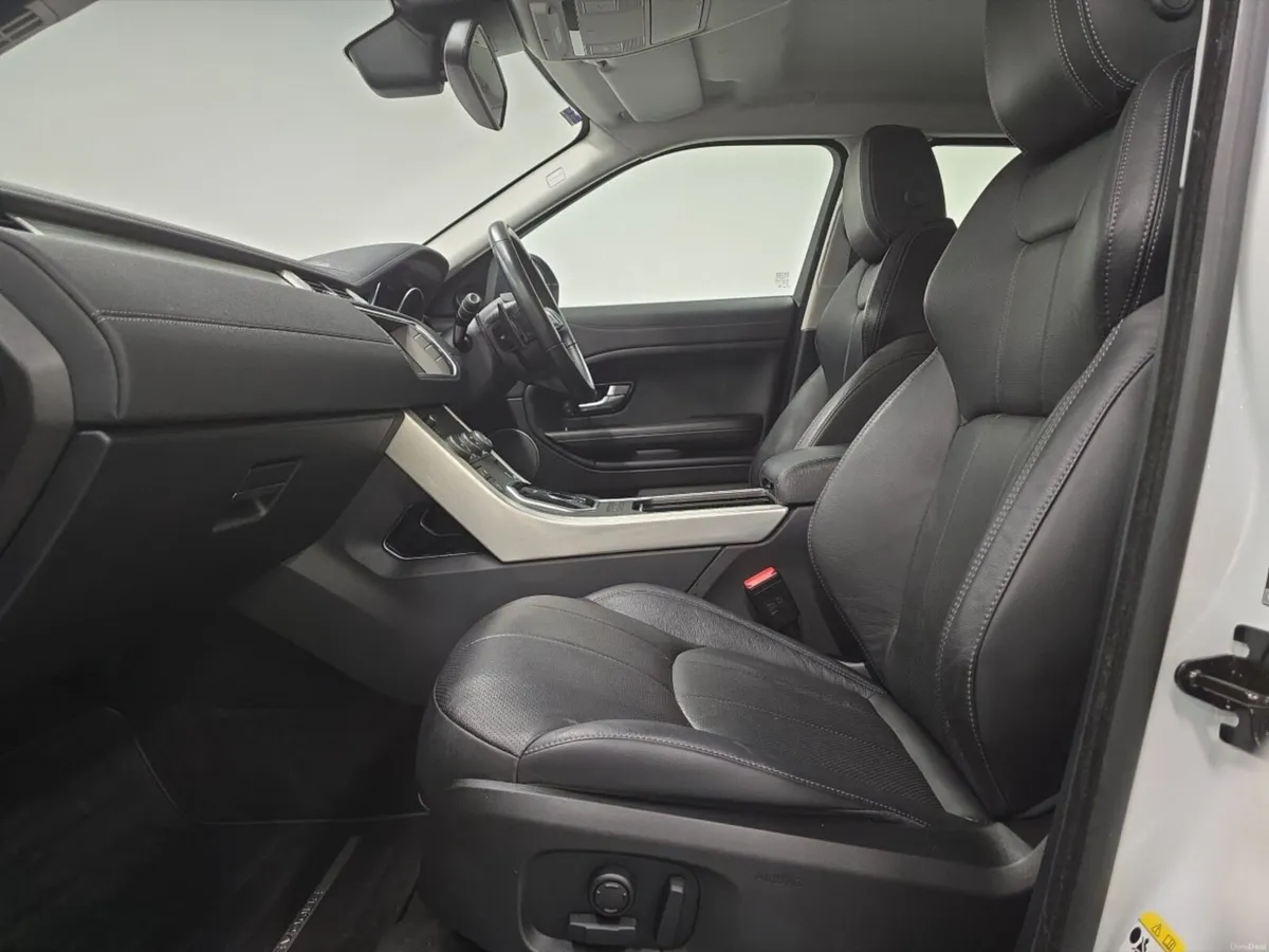 Land Rover Range Rover Evoque Diesel Hatchback SE - Image 3