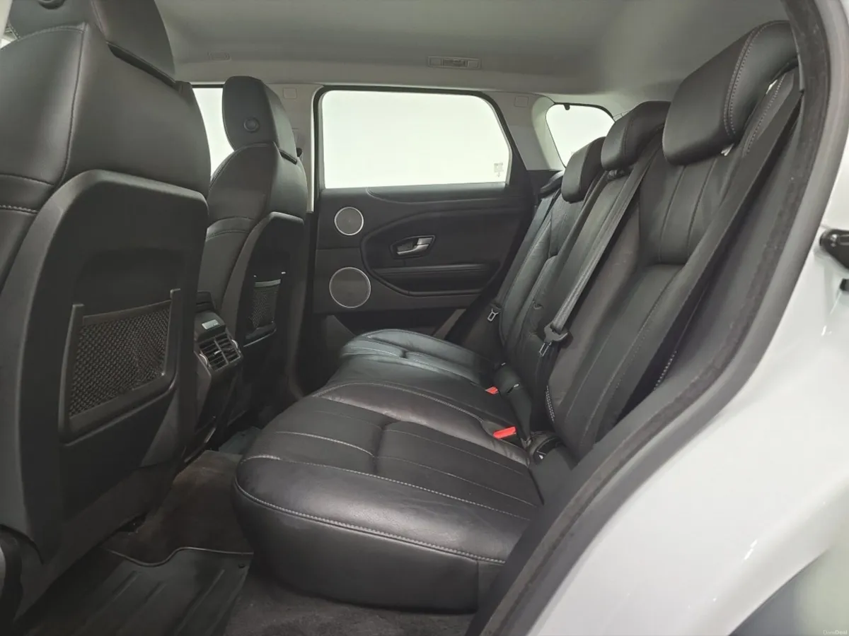 Land Rover Range Rover Evoque Diesel Hatchback SE - Image 4
