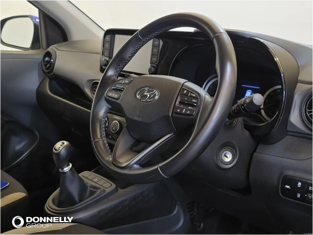 Hyundai i10 Hatchback SE Connect - Image 4