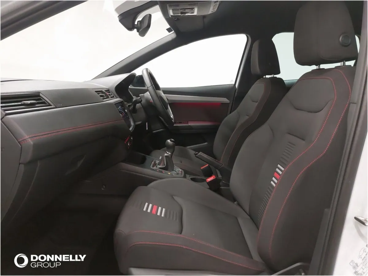 SEAT Ibiza Hatchback FR - Image 2