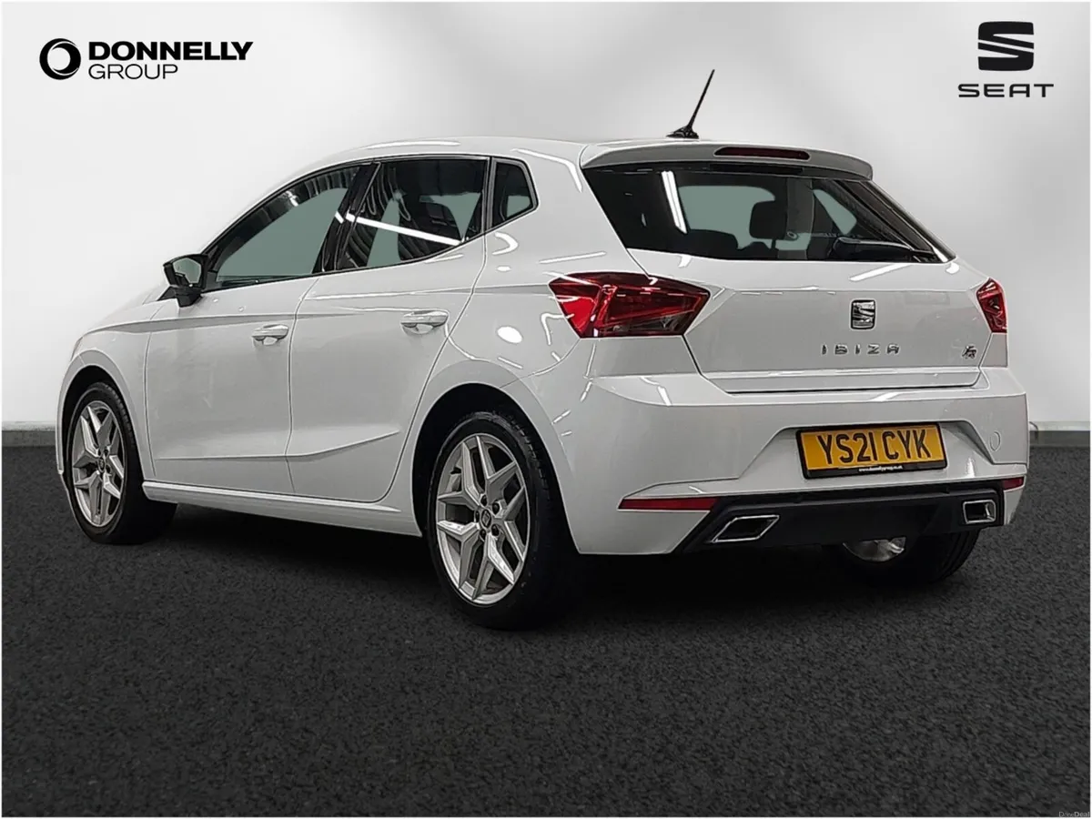 SEAT Ibiza Hatchback FR - Image 3