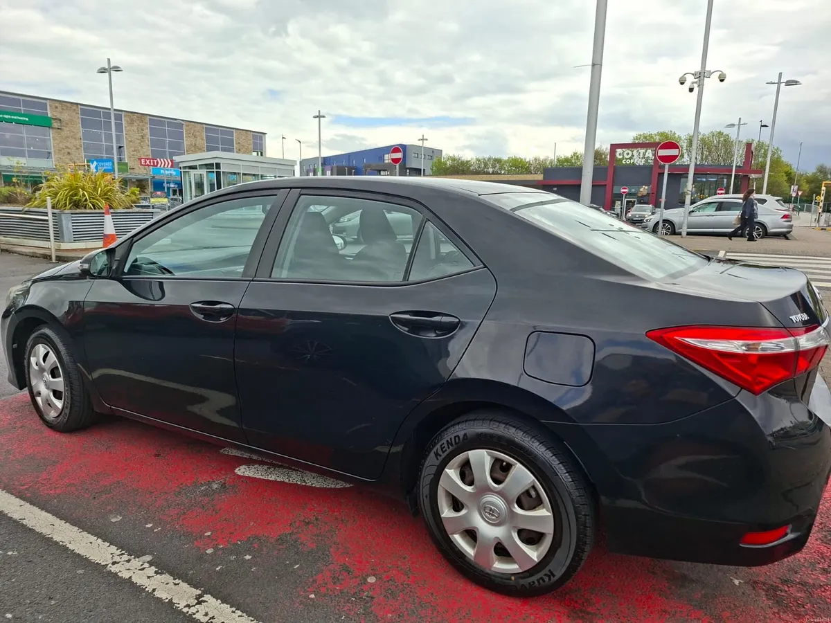 Car - Image 3