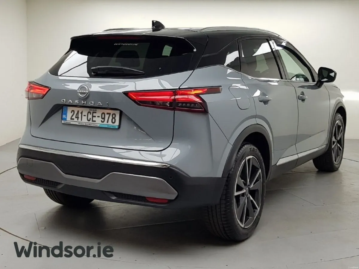 Nissan Qashqai 1.3 PET MILD HYBRID SV Tech CVT - Image 4