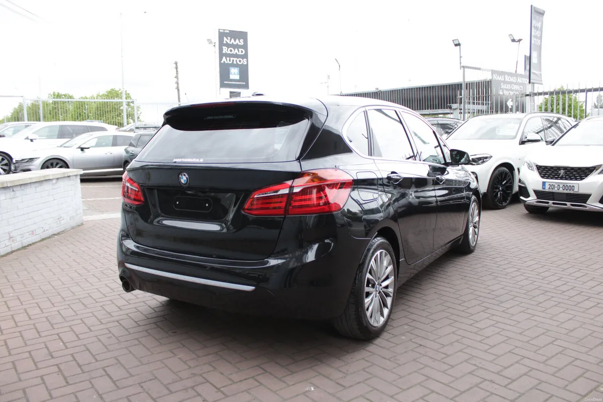 2019 BMW 2-SERIES 218D 2.0 5DR HATCHBACK AUTO - Image 4