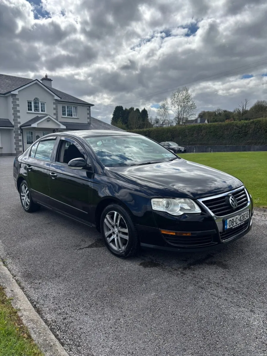 Volkswagen Passat 2008 - Image 1