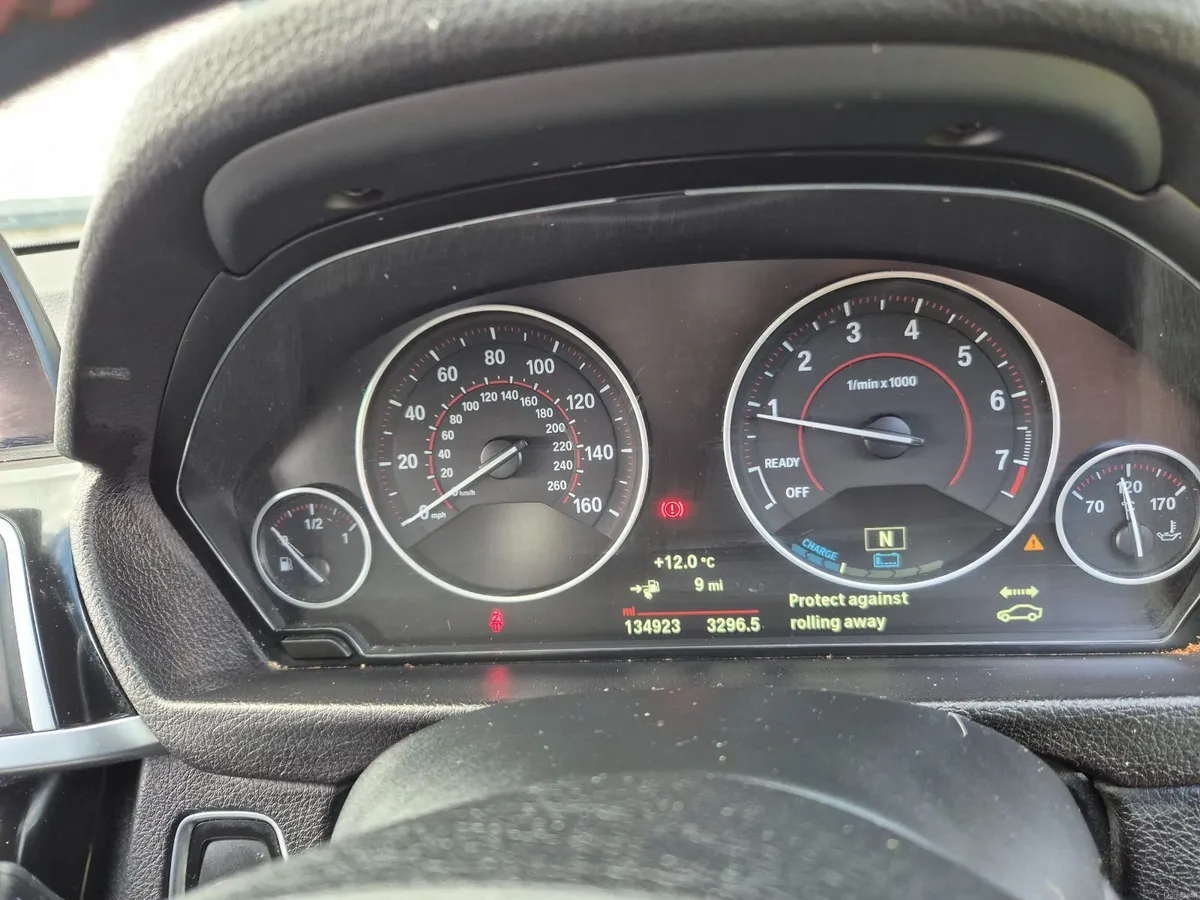 BMW 330e 3 Series – 252BHP – Excellent Condition - Image 4