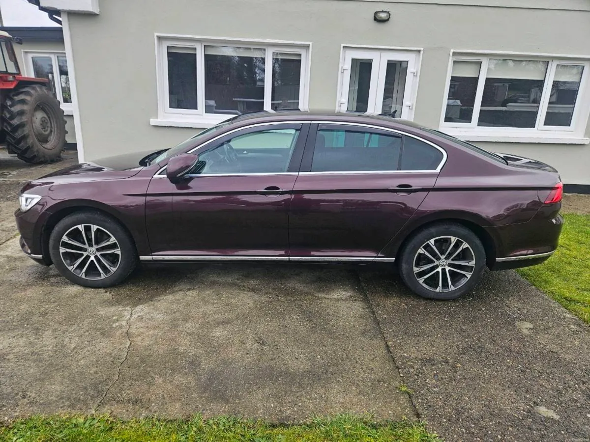 Volkswagen Passat 1.6 Highline - Image 2