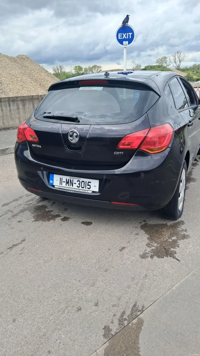 Vauxhall Astra 2011 Nct 2027 - Image 4