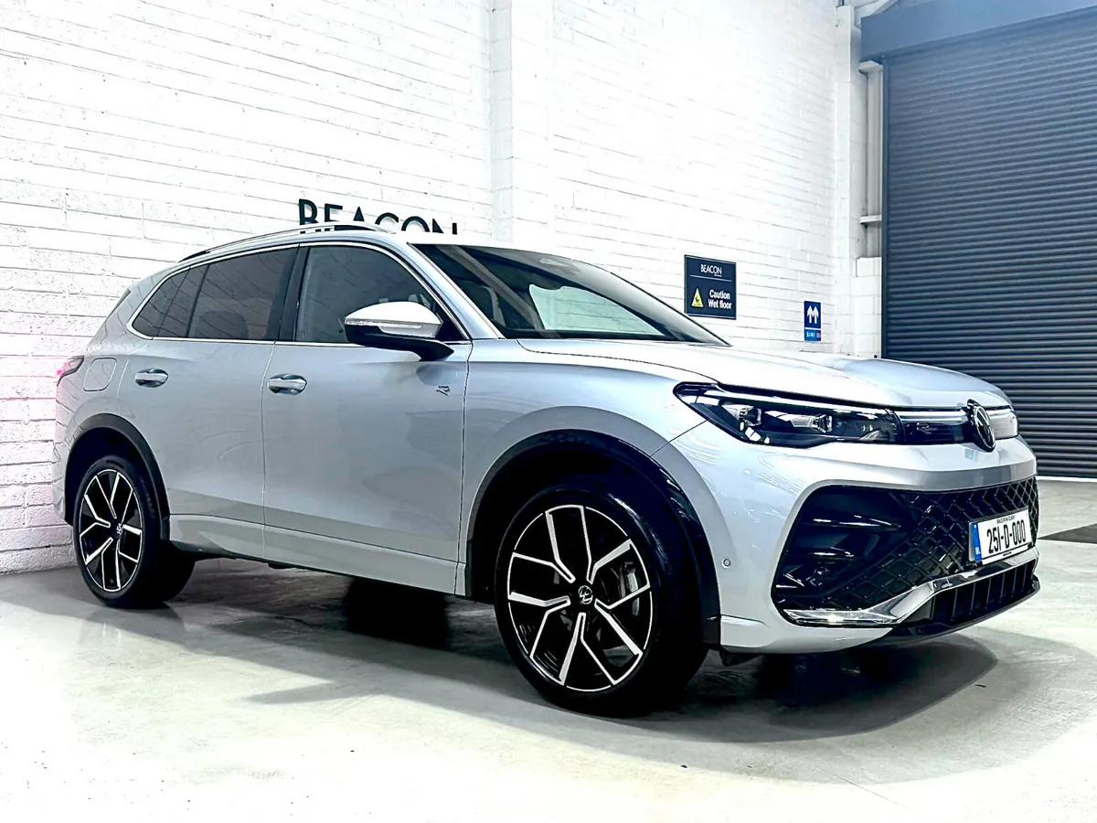 **VOLKWAGEN TIGUAN  R-LINE 1.5 TSI E-HYBRID PHEV A - Image 3
