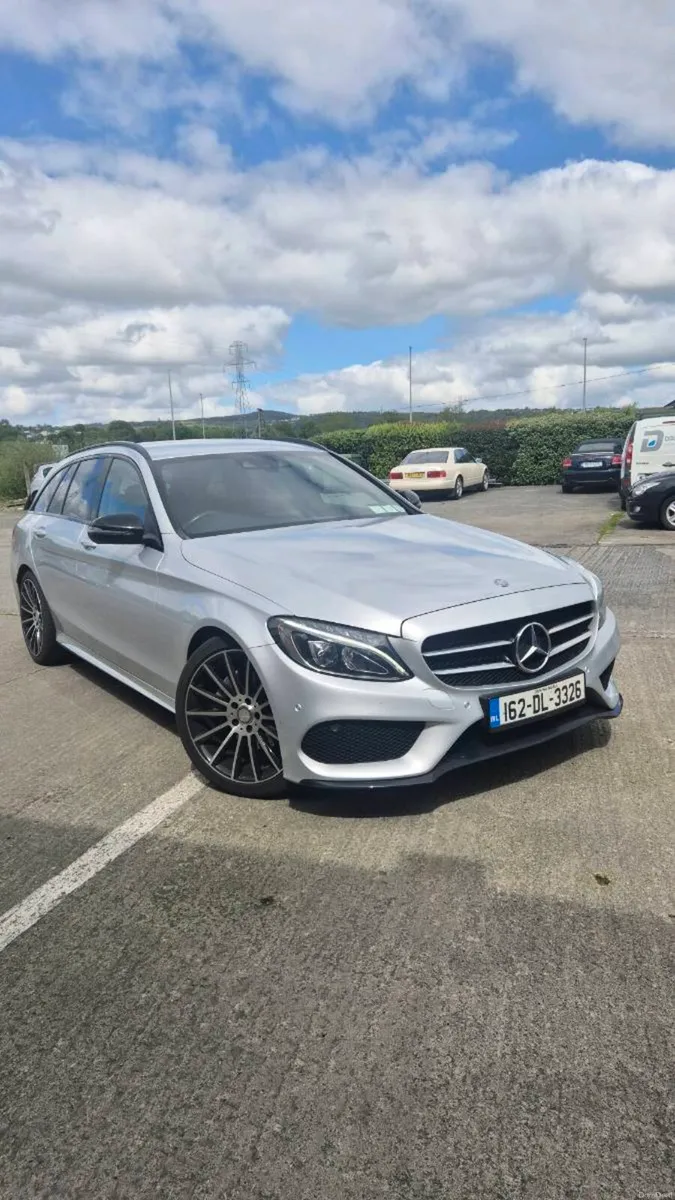 2016 Mercedes-Benz c220d AMG D - Image 2
