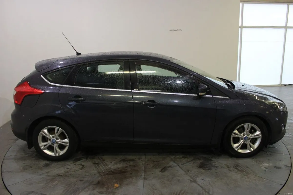 Ford Focus 1.6 TDCI 95PS ZETEC NAV - TENDER 11 - Image 3