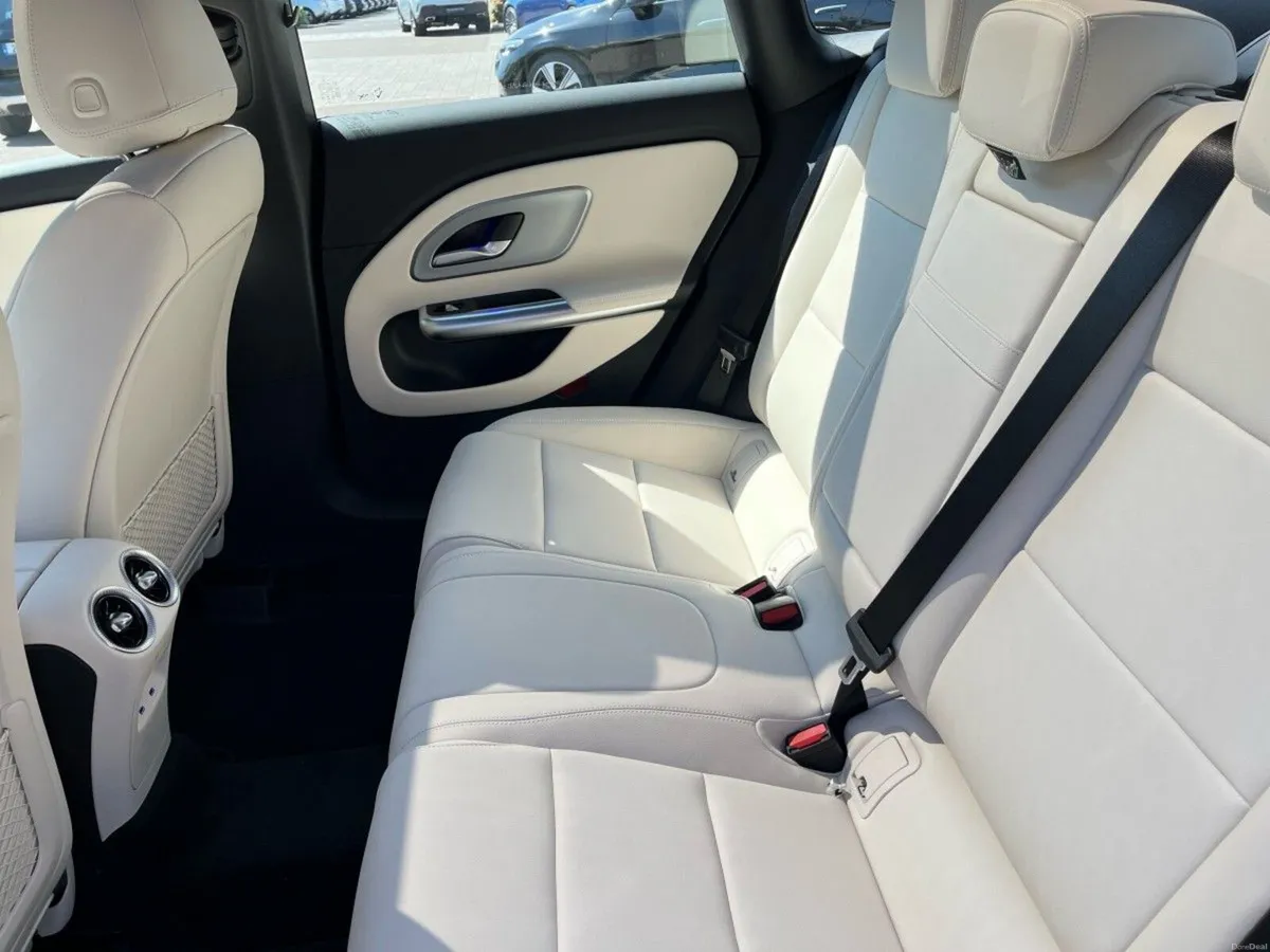 Mercedes-Benz CLA 200 Progressive Line HEV Saloon - Image 4