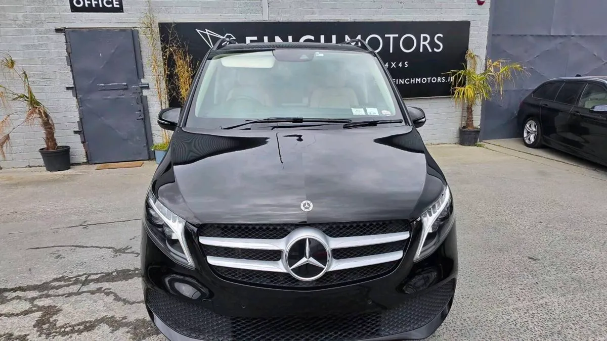 2024 Mercedes-Benz V-Class 250d XLWB - Image 2
