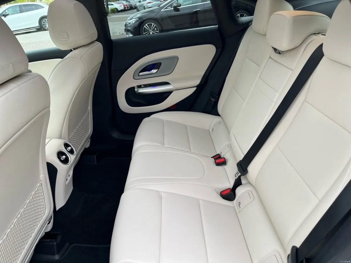 Mercedes-Benz CLA 200 Progressive Line HEV Saloon - Image 4