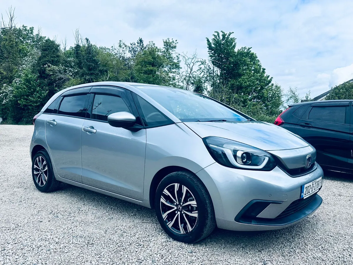 Honda Fit 2020  1.5 HYBRID 75K KM - Image 3