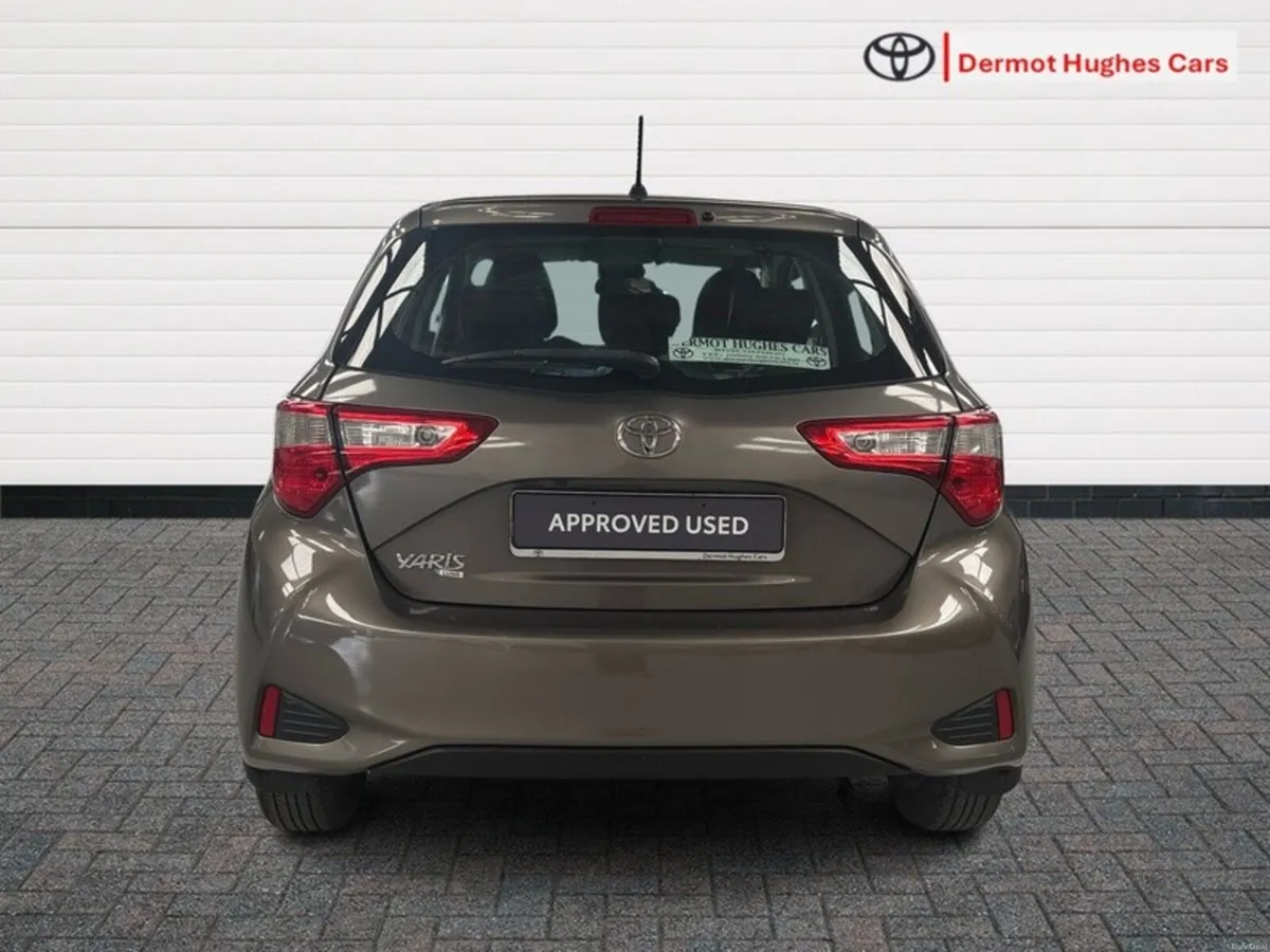 Toyota Yaris 1.0 LUNA 4DR - Image 4