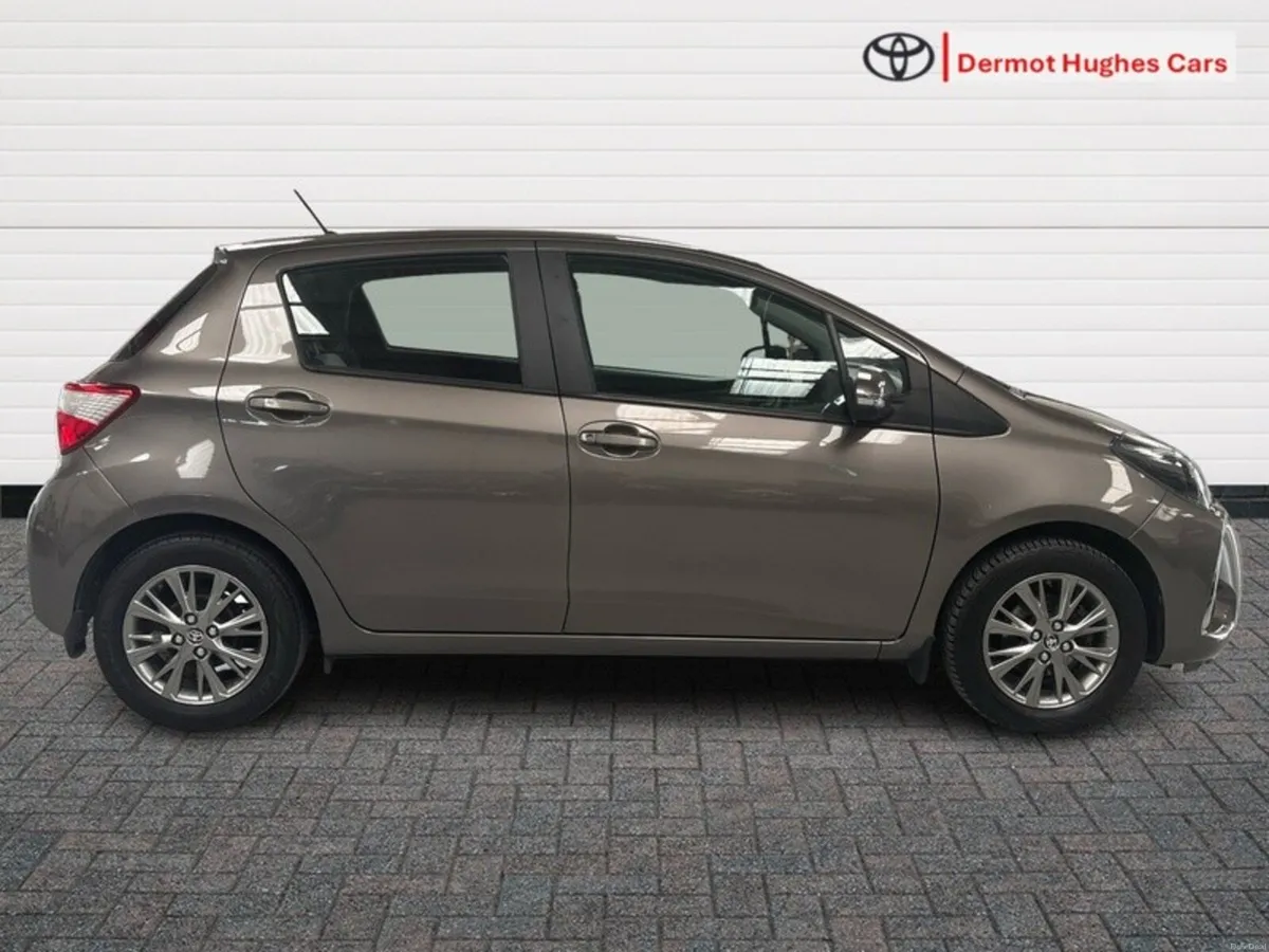 Toyota Yaris 1.0 LUNA 4DR - Image 3
