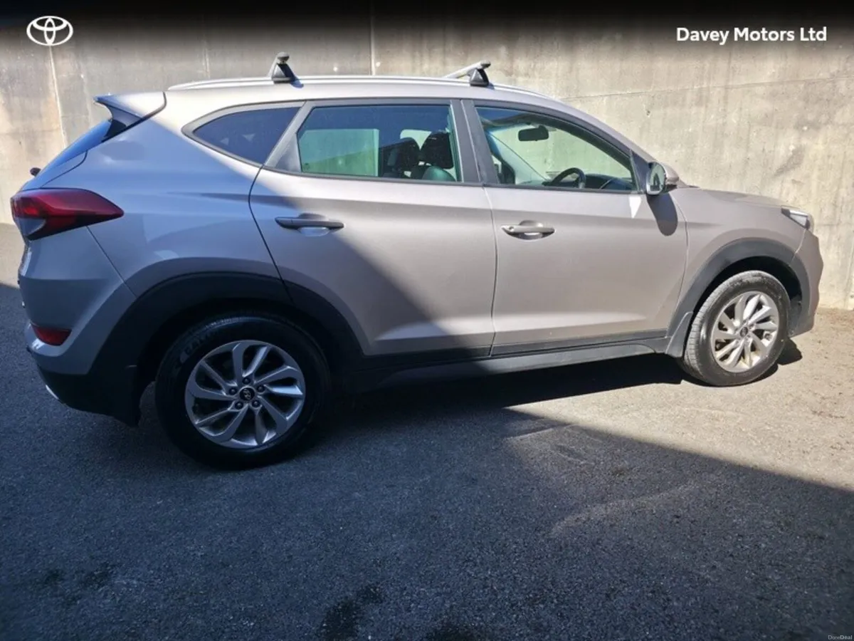 Hyundai Tucson IX35 4WD EXECUTIVE 5DR - Image 3