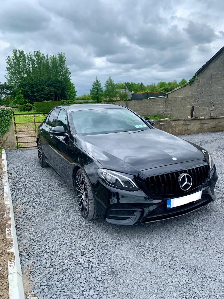 Mercedes Benz E220 AMG Line - Image 2