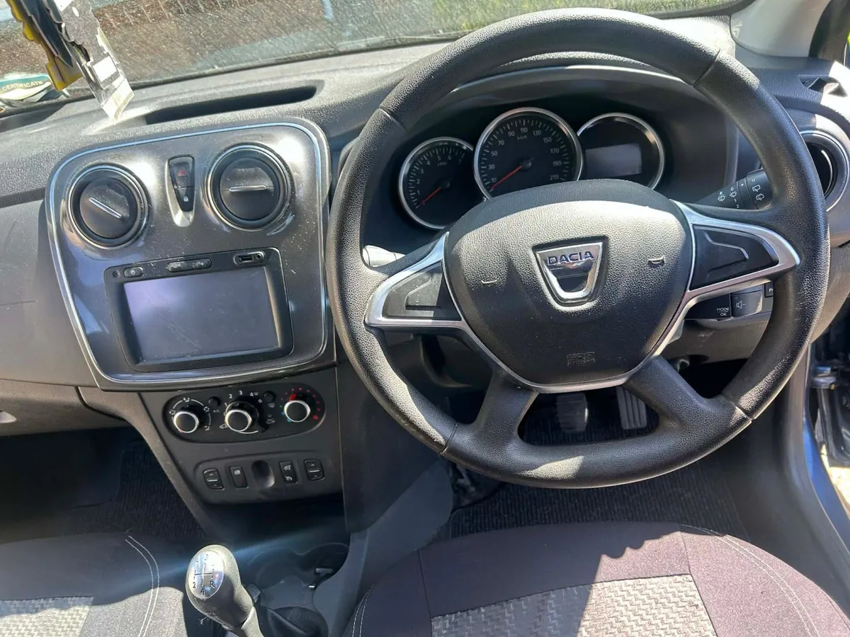 2019 Dacia Sandero Stepway 6950 - Image 6