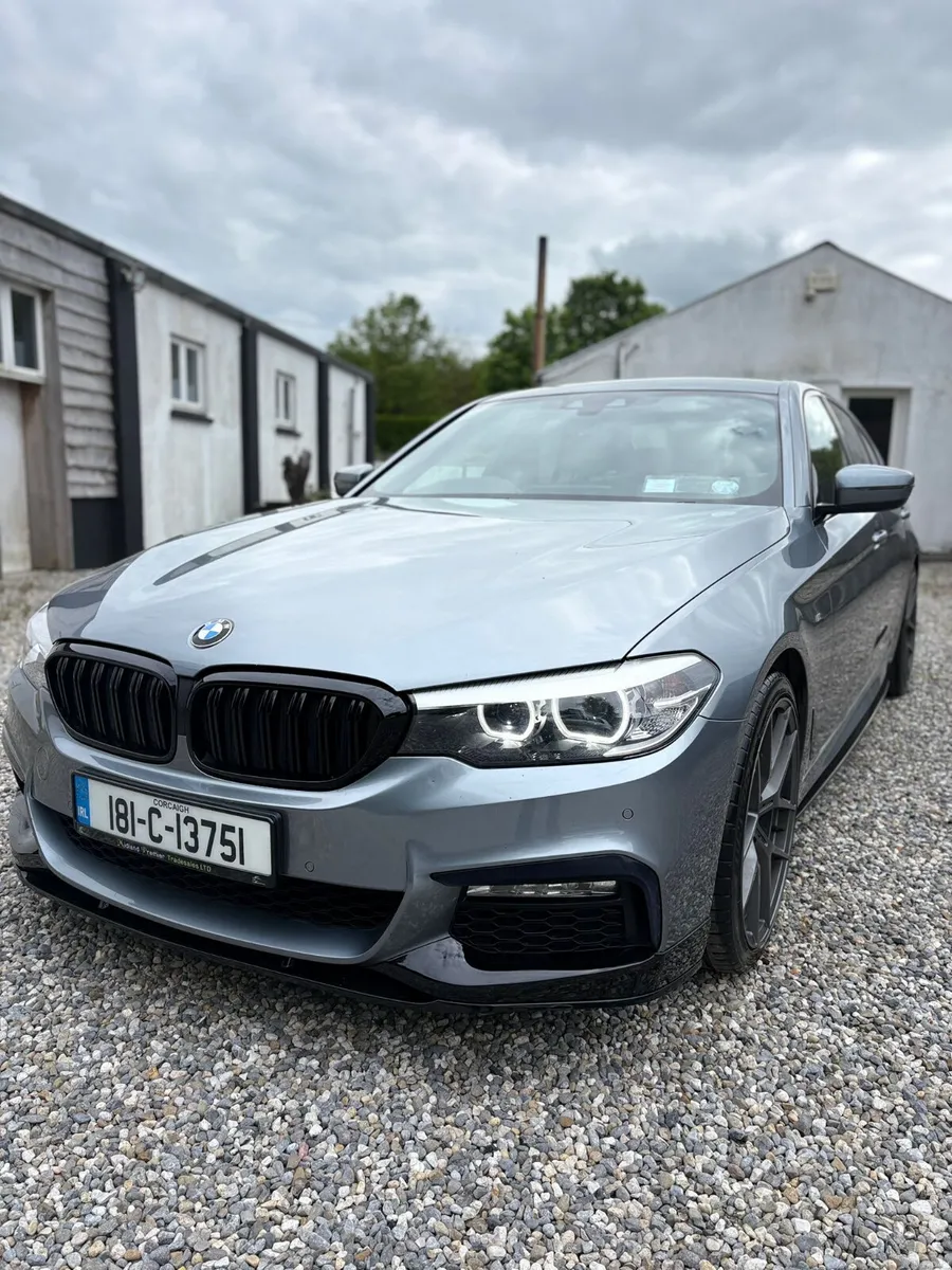 BMW 5-Series 2018 - Image 2