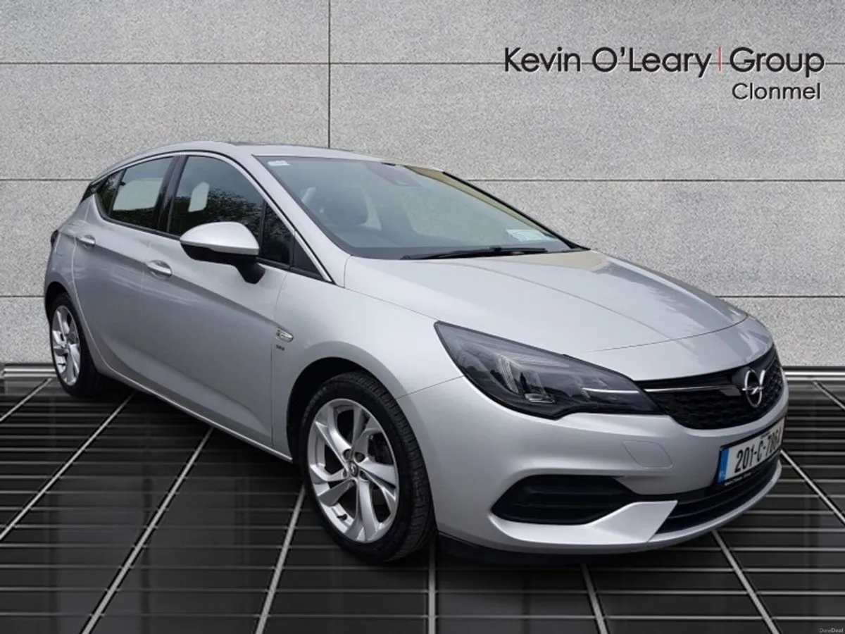 Opel Astra SRi 1.2 Turbo 110PS 6 Speed - Image 1