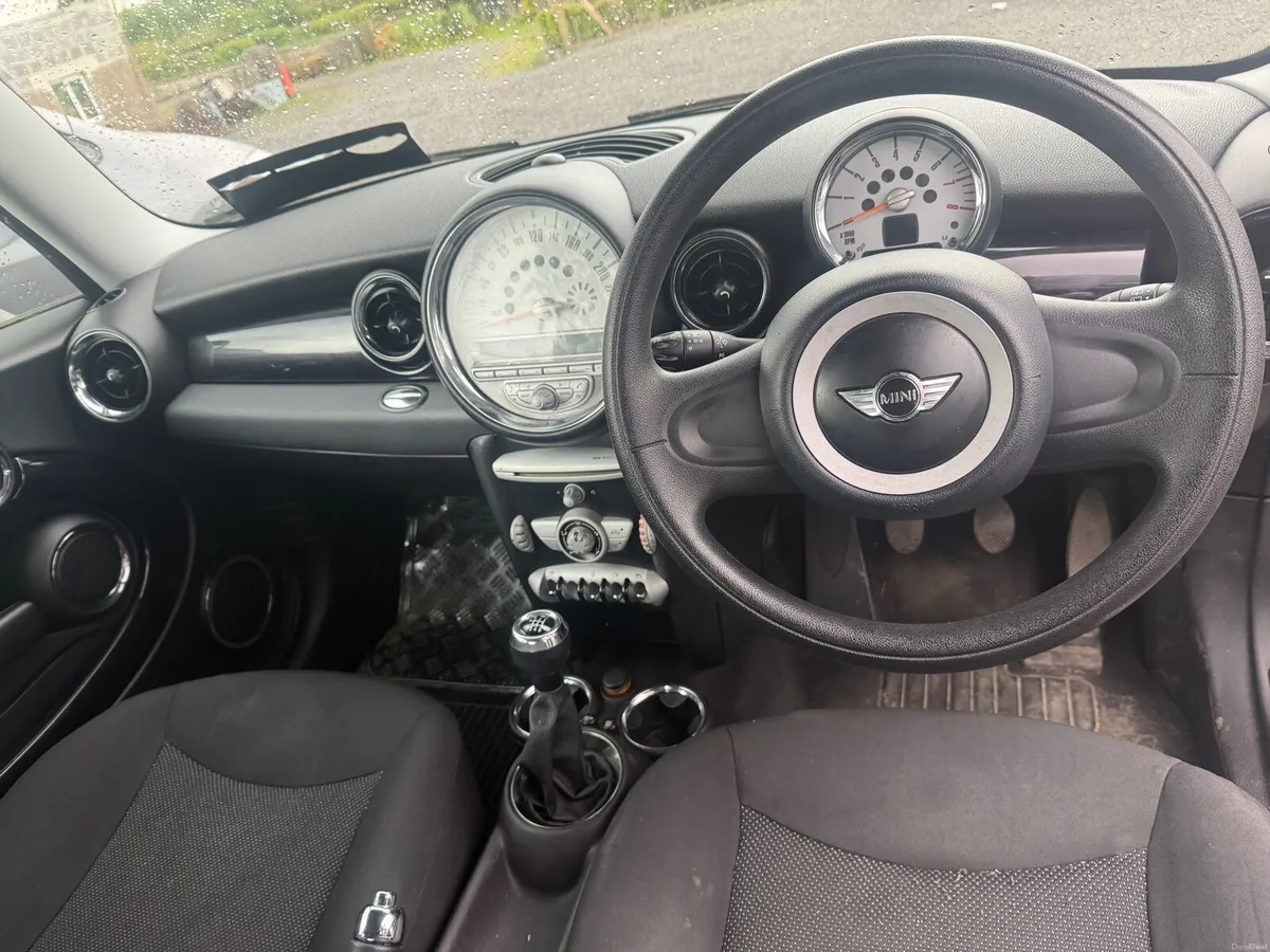 Mini Cooper for parts - Image 3