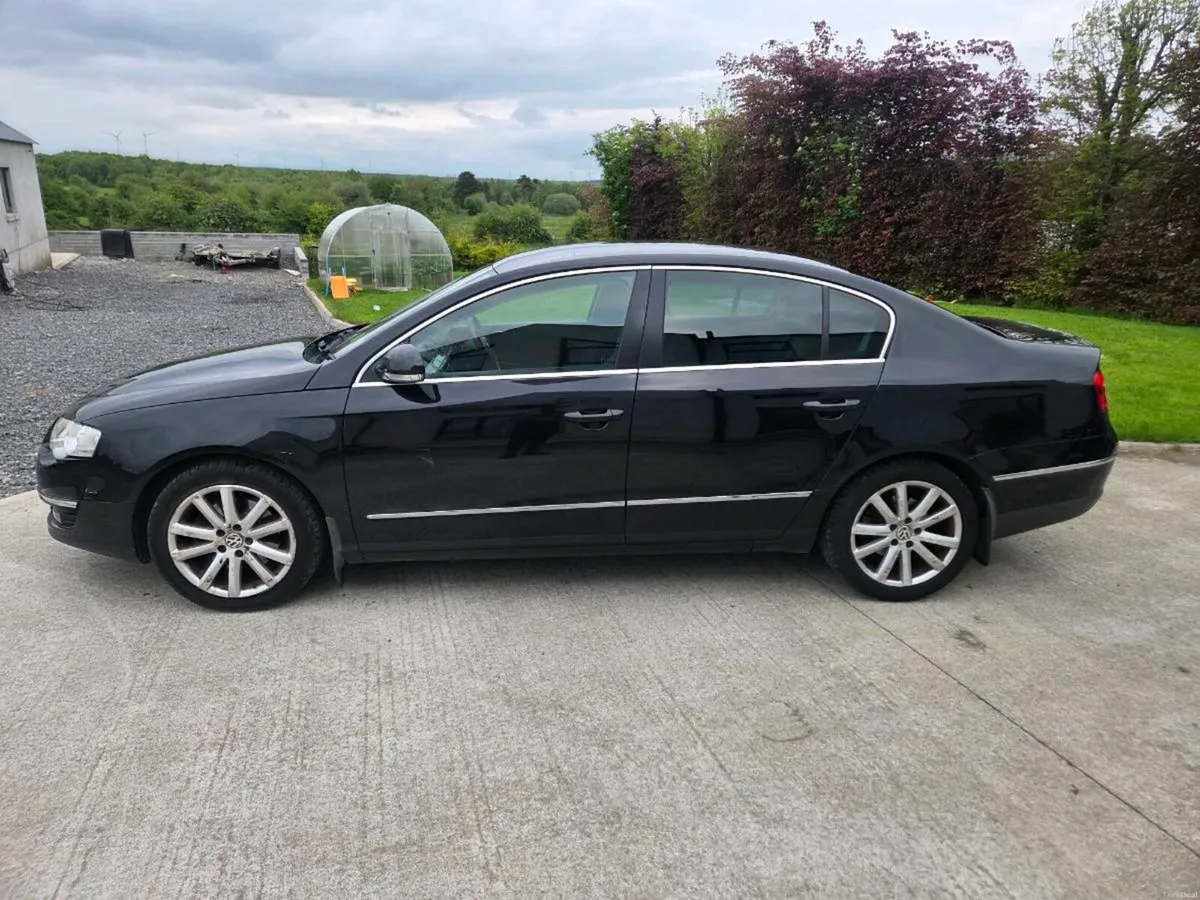 Volkswagen Passat - Image 3