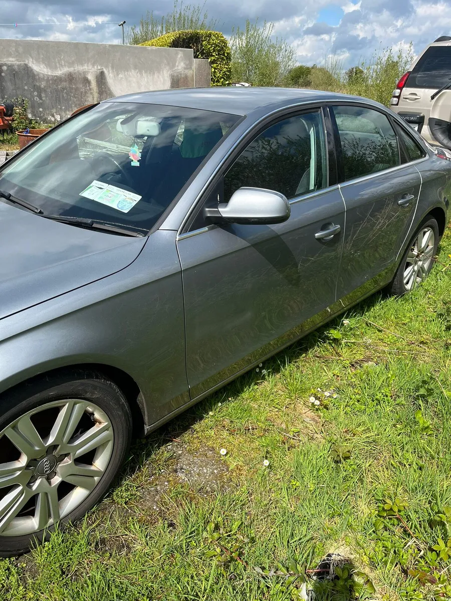 Audi A4 2011 for breaking - Image 4