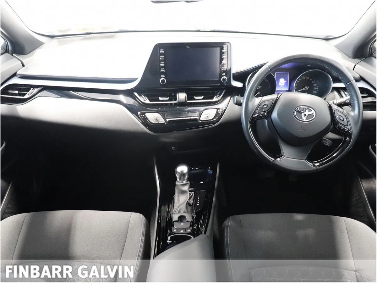 Toyota C-HR  1.8 HYBRID SPORT AUTO - Image 4