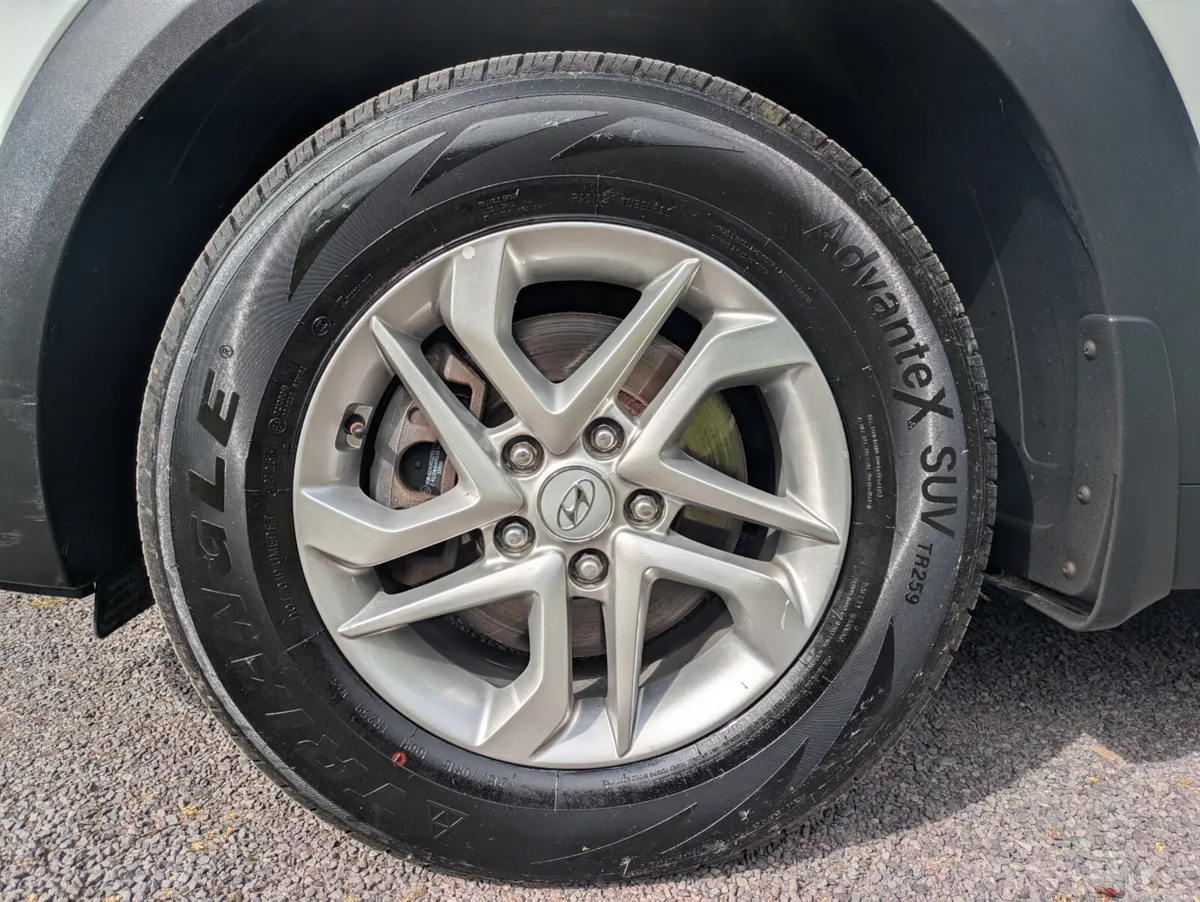 Hyundai Tucson Premium 2017 - Image 3