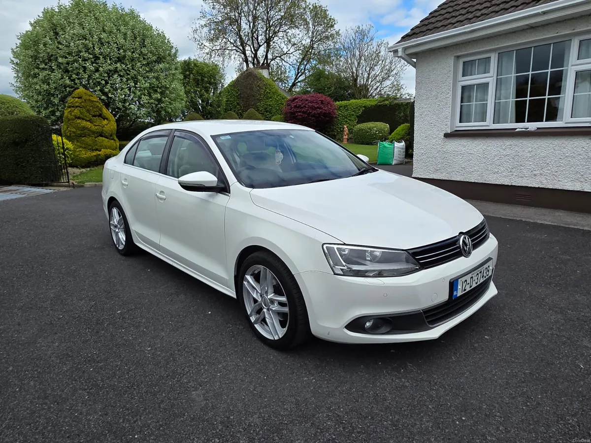 VOLKSWAGON JETTA 1.6TDI..HIGHLINE, AUTOMATIC - Image 4