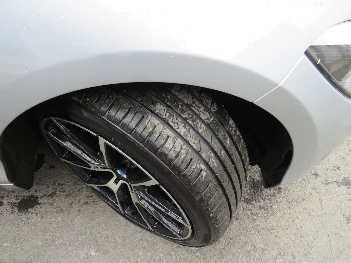 BMW 1-Series 2014 5DR SPORTS DIESEL AUTO - Image 2