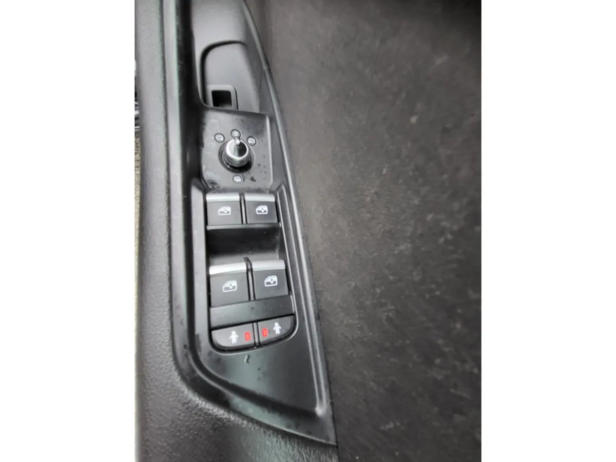 Audi A4 2.0 TDI SE ULTRA 148BHP 4DR 150PS - Image 4
