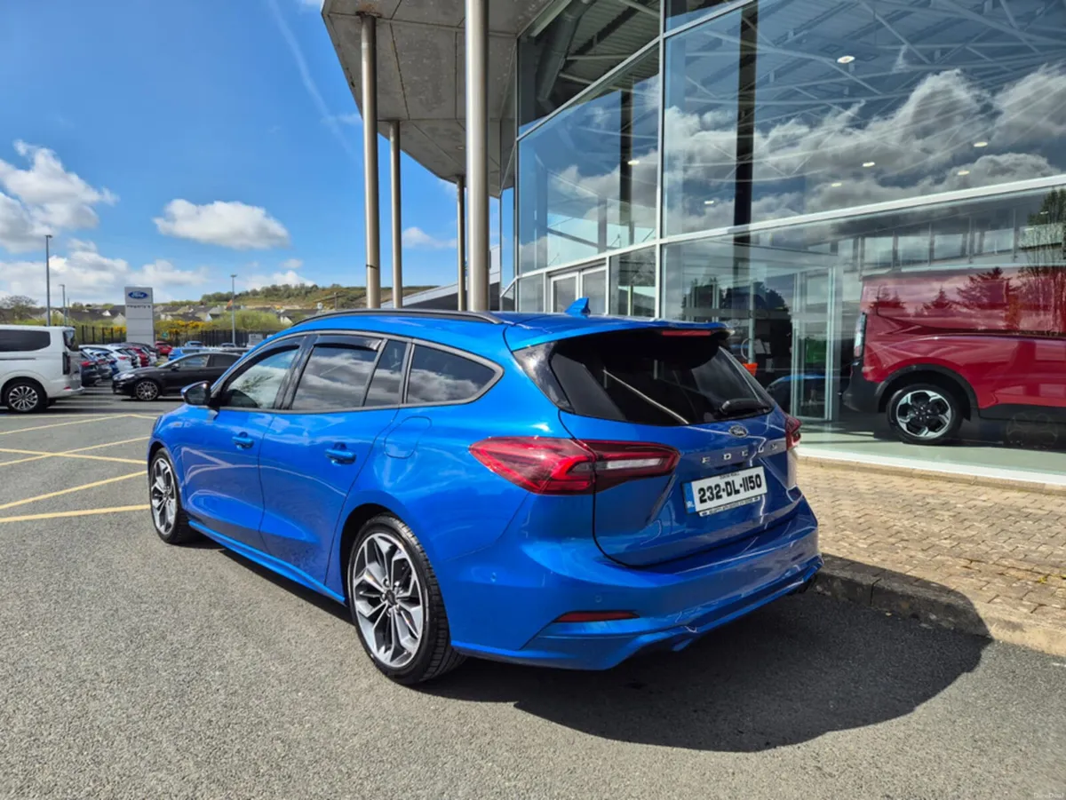 Ford Focus ST-LINE X ESTATE 1.5TD 115PS AUTO - Image 3