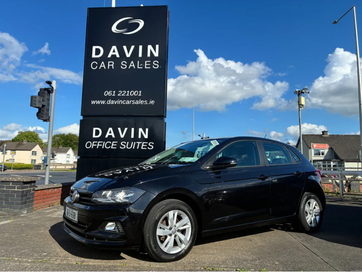 Volkswagen Polo LE 1.0 MANUAL 5SPEED 65HP 5DR - Image 1