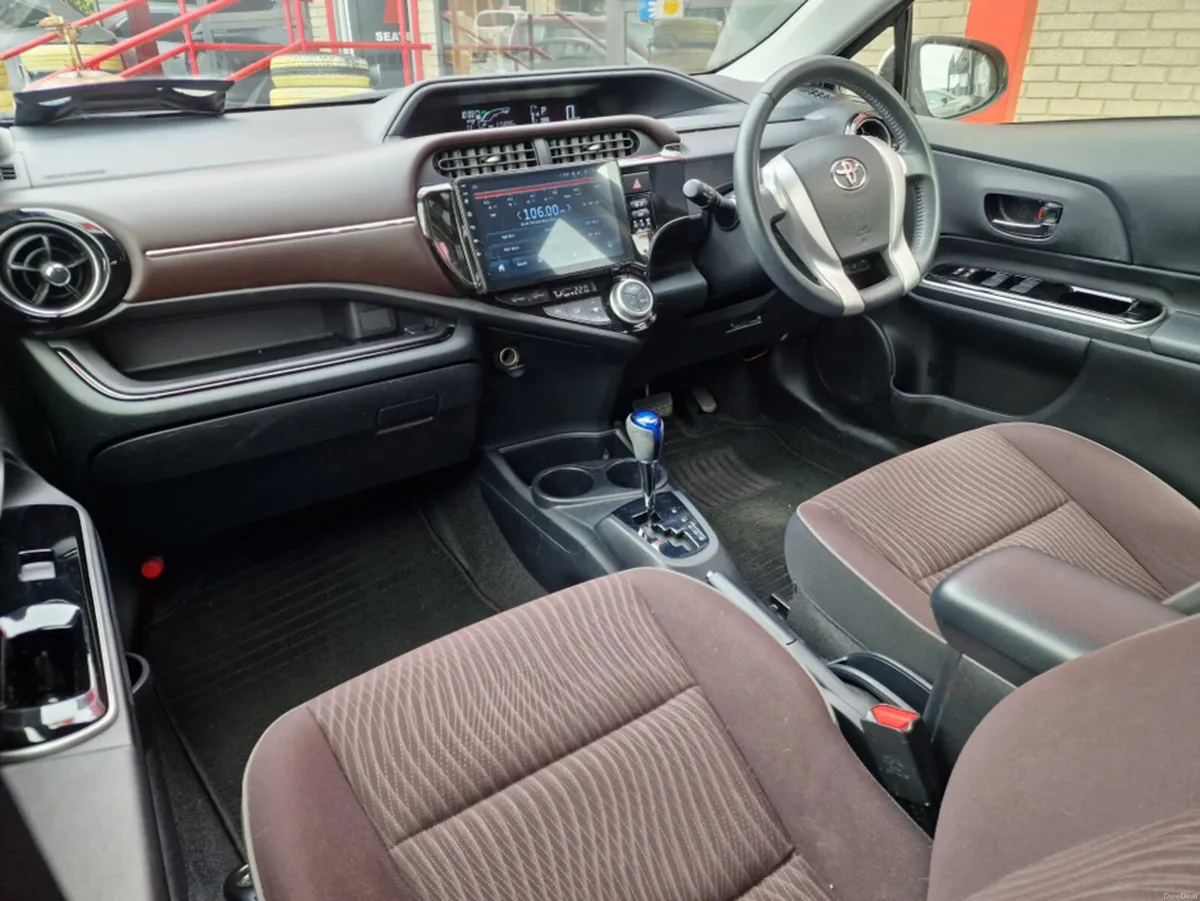 Toyota Aqua LOW MILEAGE, androiod car play, 5DR AU - Image 5
