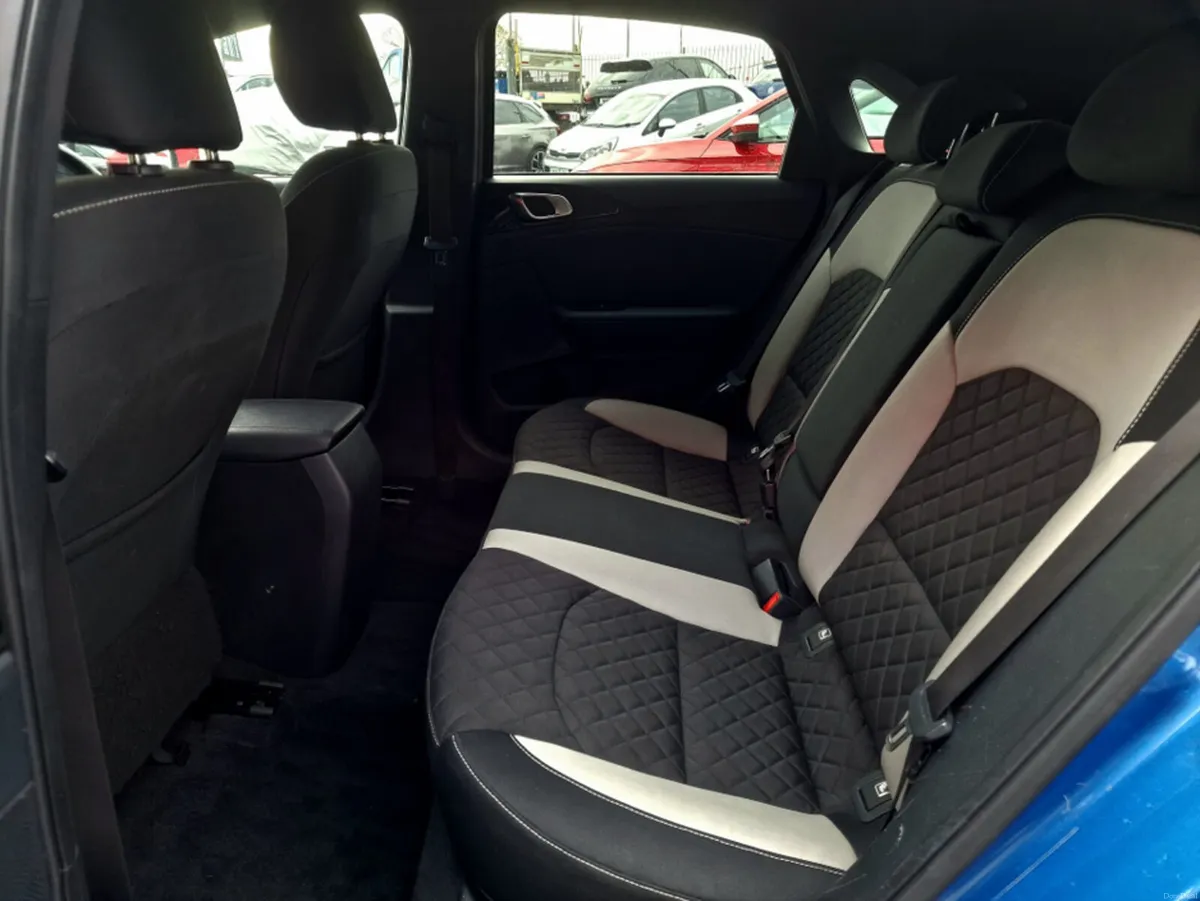 Kia Ceed GT LINE 1.4 DCT 5DR AUTO - PETROL A - Image 2