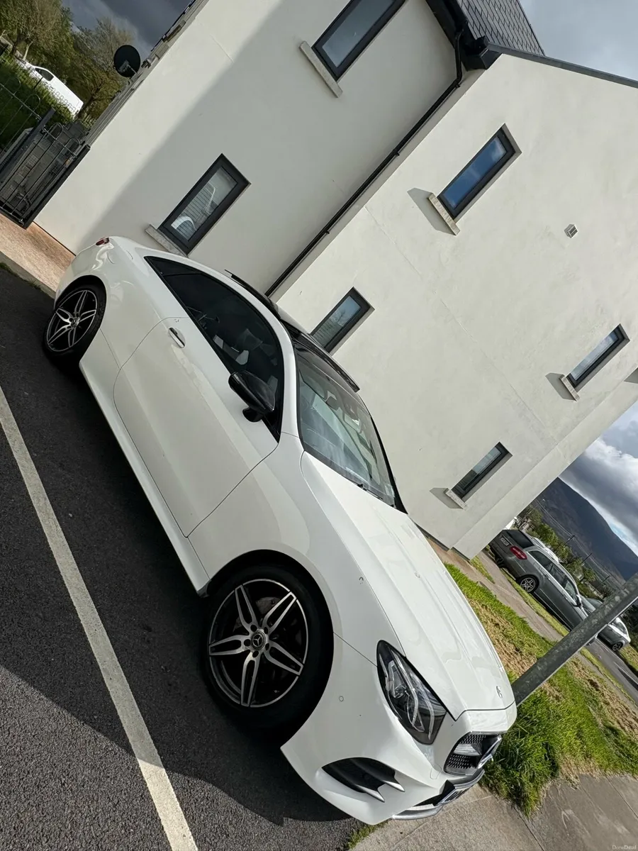 Mercedes Benz eclass 220 coupe - Image 2