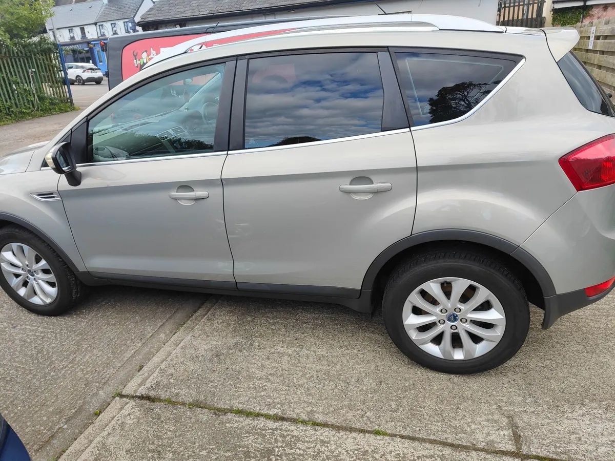 Ford Kuga 2010 - Image 6