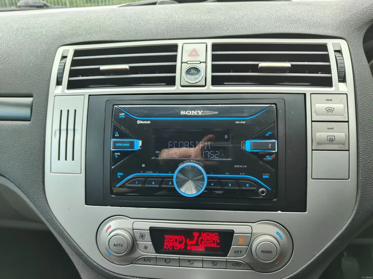 Ford Kuga 2010 - Image 4