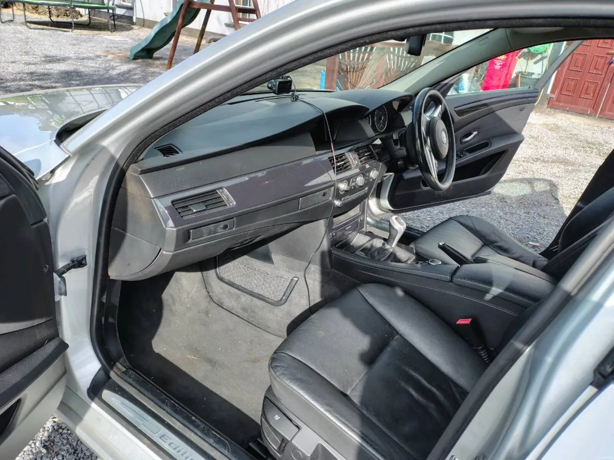 BMW520d - Image 4