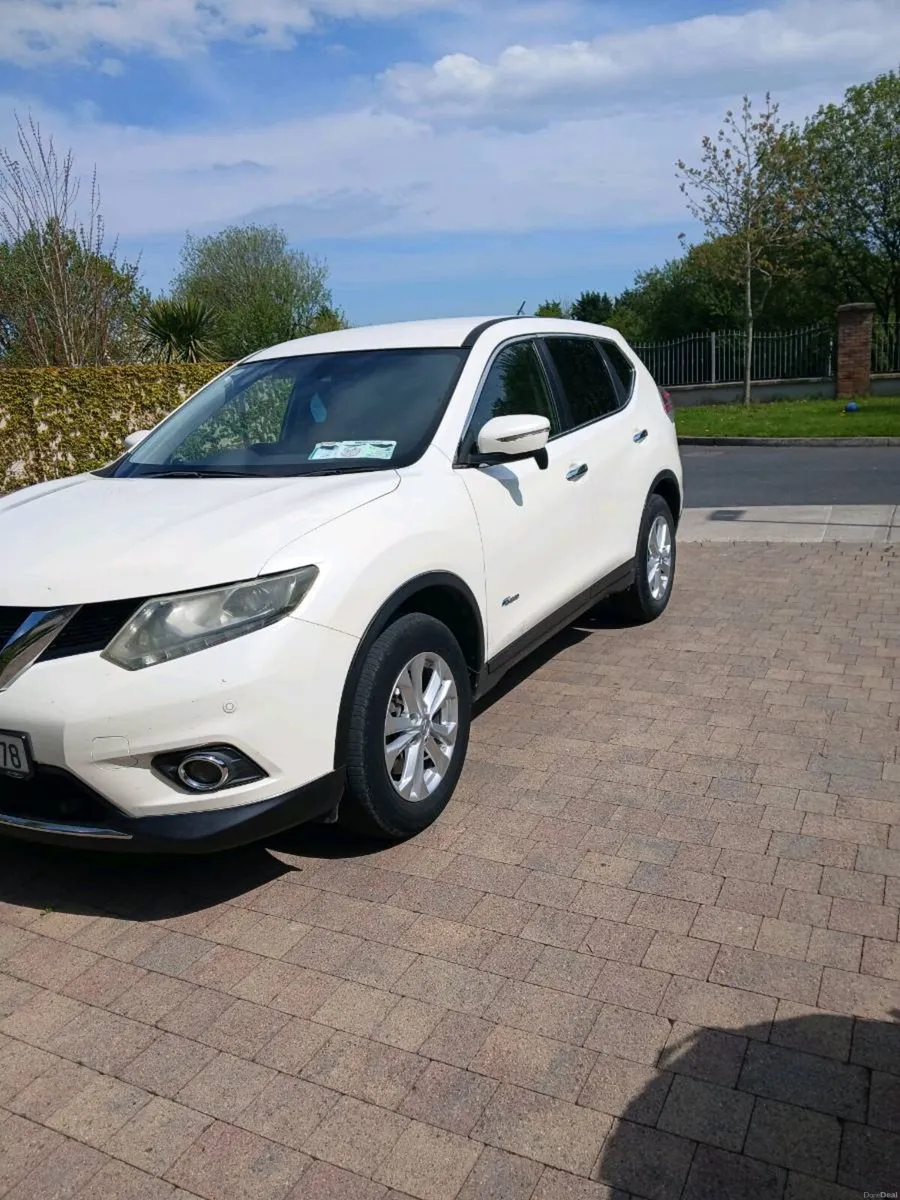 Nissan Xtrail hybrid (automatic) - Image 1