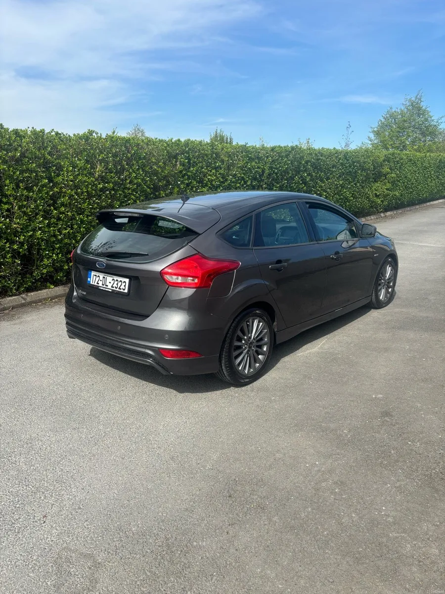 2017 Ford focus ST Line - Image 2
